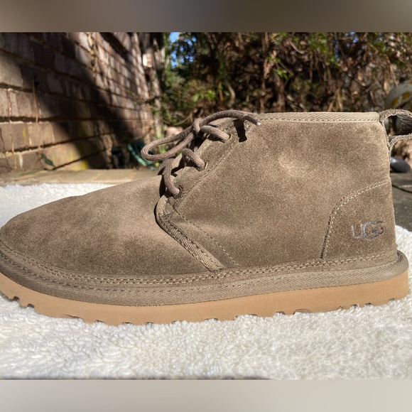 Brown Ugg Neumel - Picture 2 of 10